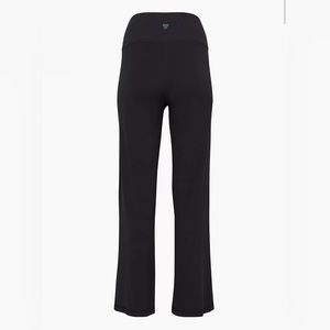 Aritzia TnaBUTTER Atmosphere tall high rise wide leg legging, black